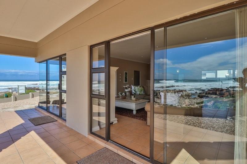 4 Bedroom Property for Sale in Jongensfontein Western Cape